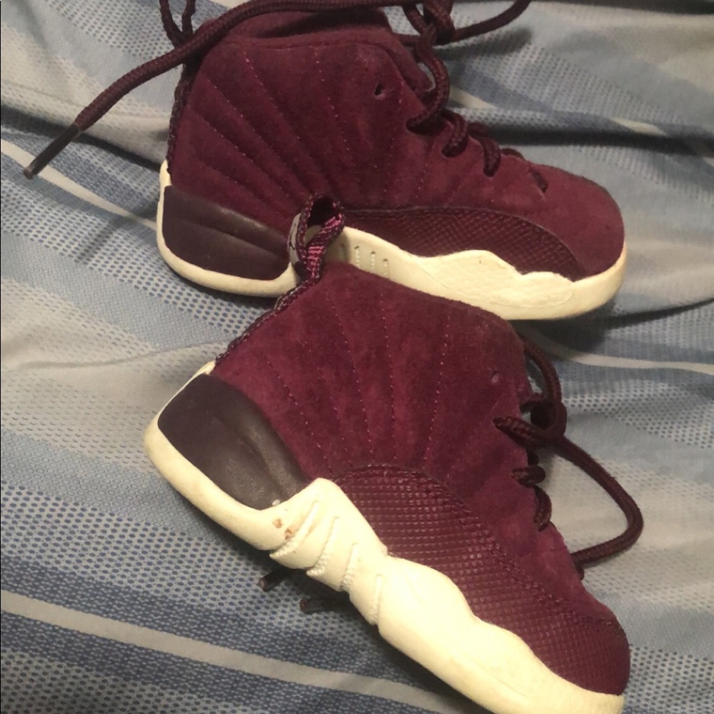 Bordeaux Retro 12 Jordan’s 5c
